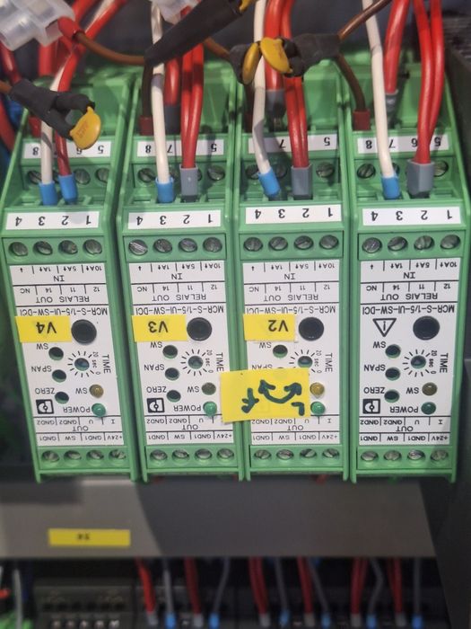 Два броя оборудвани ел.табла