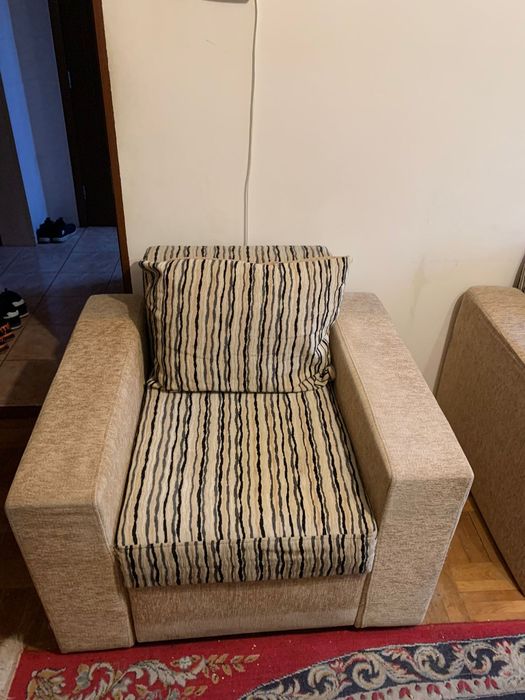 Canapea extensibila + fotoliu
