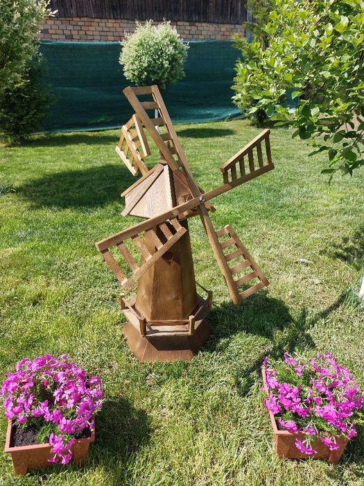 Moara de vint  decoratiun gradina