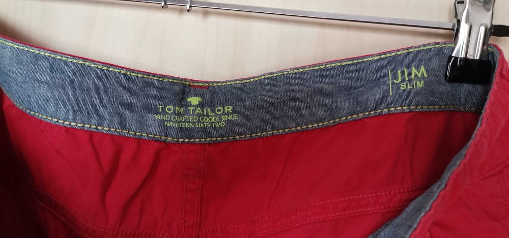 Pantaloni scurți bermude Tom Tailor Slim Jim rosii marimea 33