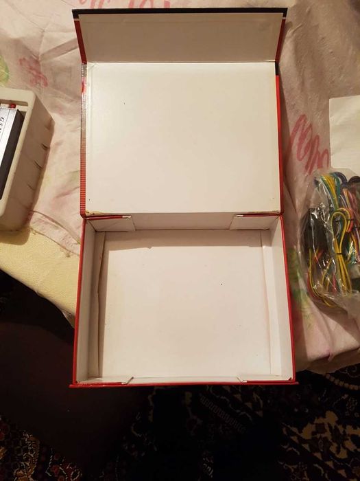 продам картонный коробки по 1200 сум 500 шт