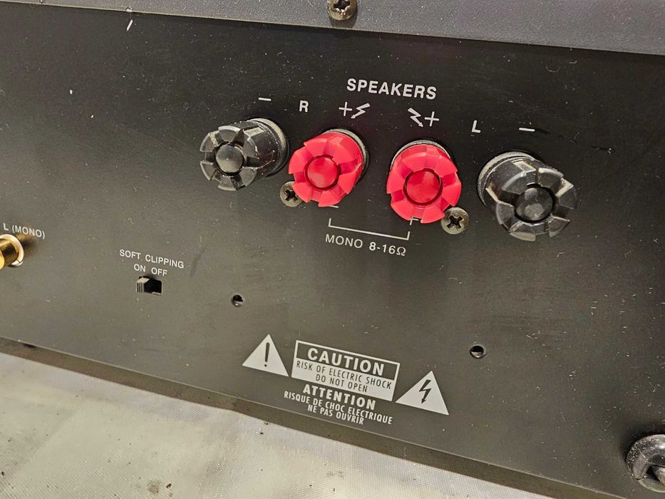 Final NAD 214 2x80W 8ohm