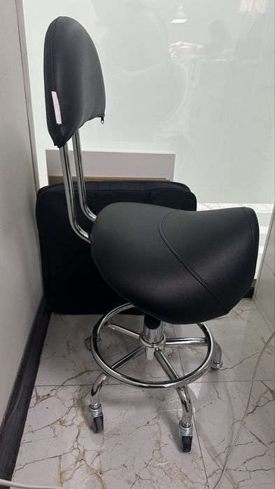 Продам стул седло абсолютно новый