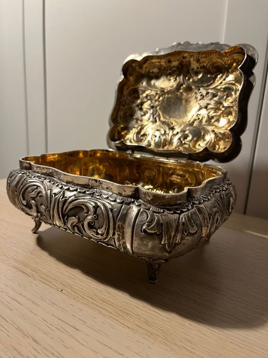 Cutie de bijuterii argint 938gr