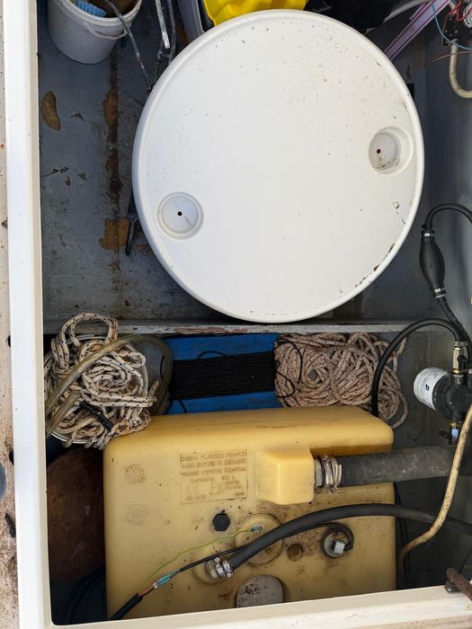 Barcă Quicksilver Pilot House 640 + Peridoc