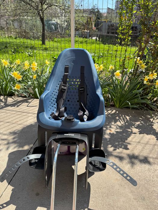 Scaun copii bicicletă Thule Yepp 2 Maxi Frame mounted (montare pe spate), albastru închis