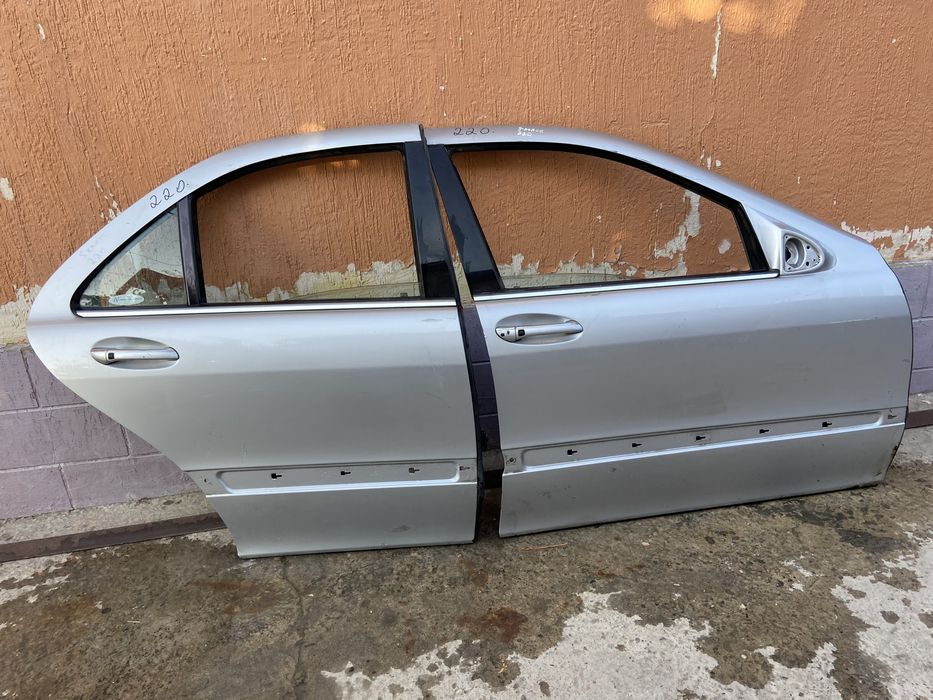 Мерседес 220 двери