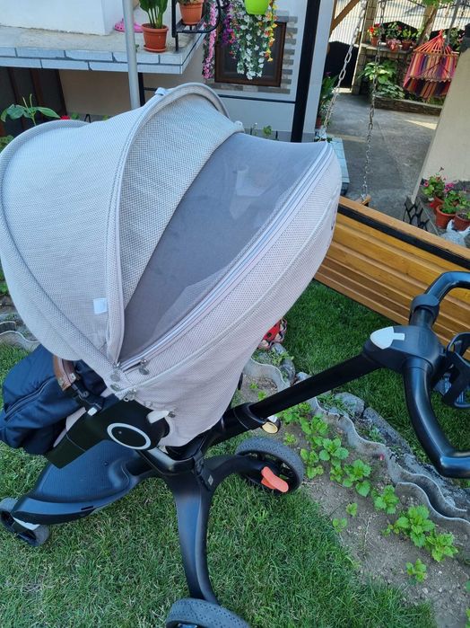 Детска количка STOKKE V6 в отлично състояние.