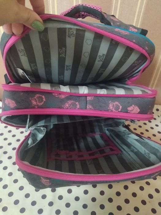 Школьный  рюкзак