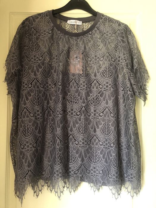 Дантелена блуза с къс ръкав XL