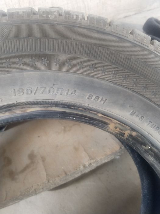 Қыстық дөңгелектер сатылады