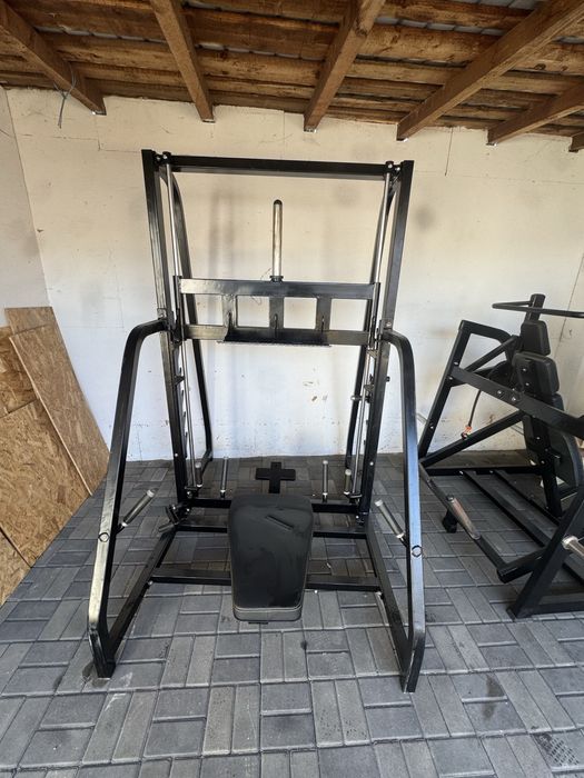 De vanzare presa picioare si pullover spate