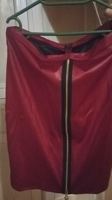 Продам платья недорого