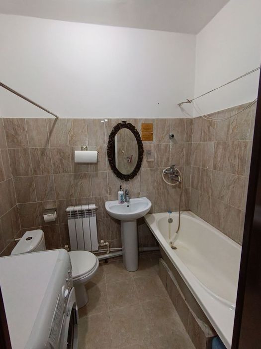 Navoiy shahrida qulay 2-xonalik kvartira sotiladi!