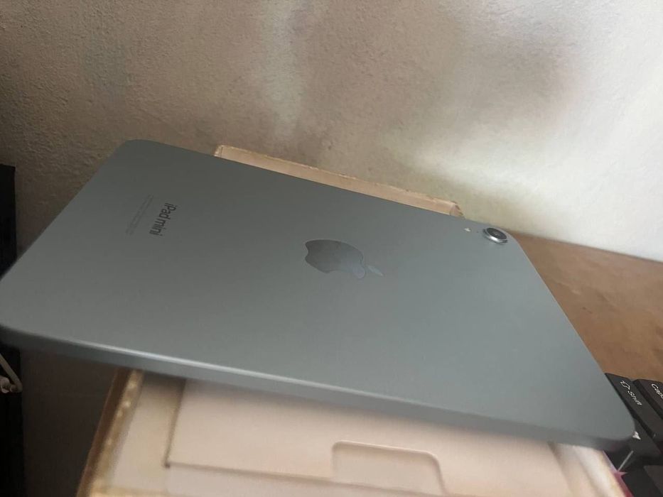 Ipad mini 7 LLA A17 Pro Новьй