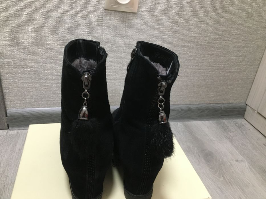 Продам зимние полусапожки