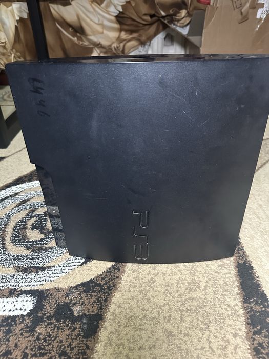 Playstation 3 Slim. 4 ta pult bilan+ 30ta uyin