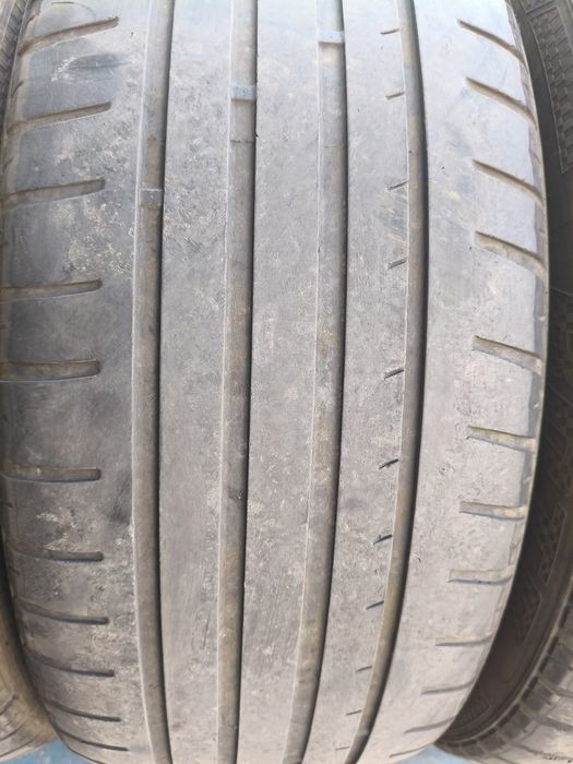 Комплект шин 235/50 R 18