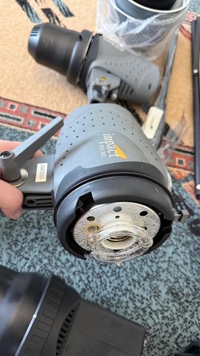 ПРОФИ комплект студийного света Jinbei + Impact