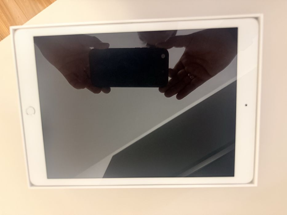 IPad 7th Generation, Wi-Fi, 32 GB 1 Decembrie • OLX.ro