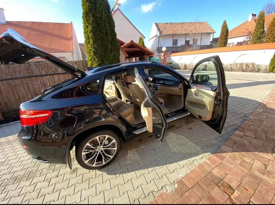 BMW X6 M50D ……….