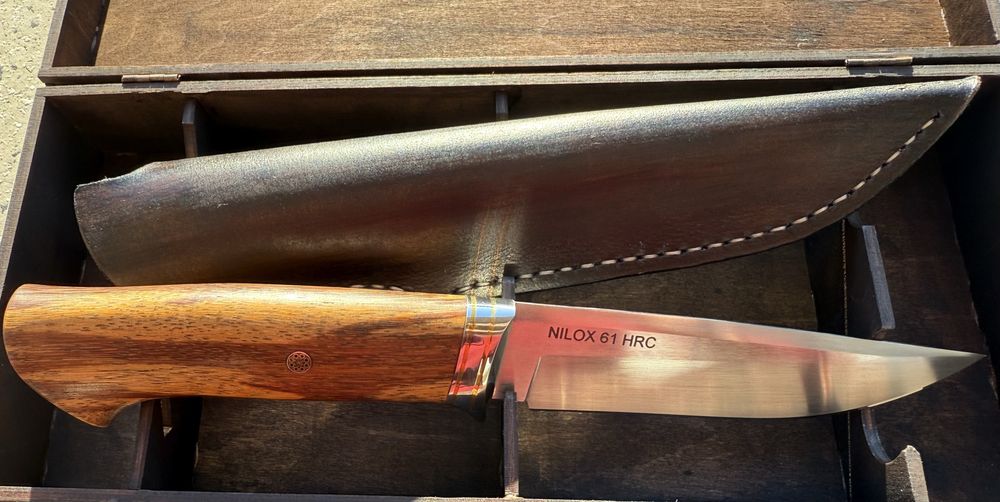 Ръчно изработен ловен нож