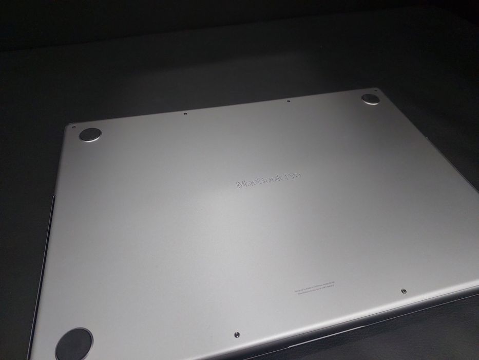 MacBook Pro 16 /  16/ 16Гб / SSD 512 gb