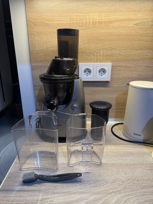 Соковыжимылка шнековая Bork S610