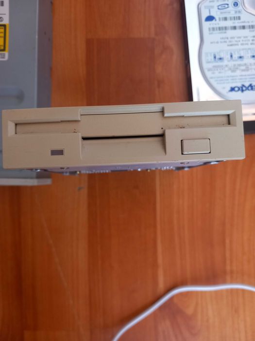 Аксесоари за настолен комп.