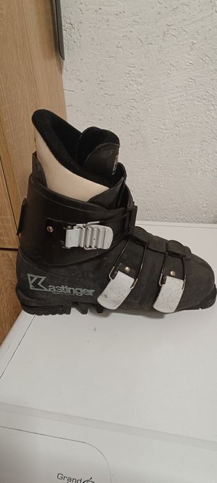 Продавам Ски обувки