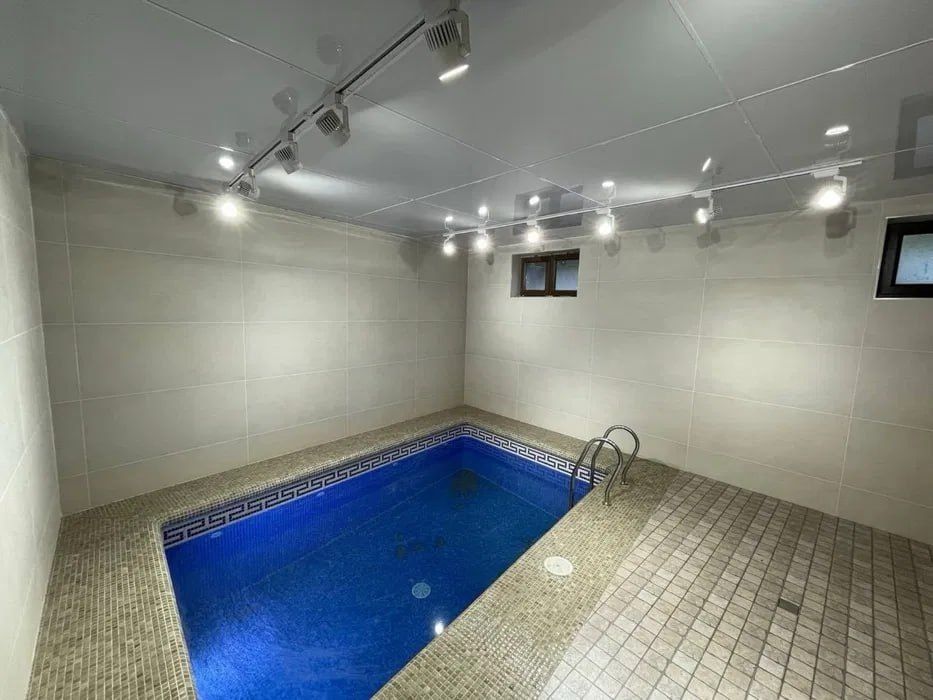 Срочно срочно продается шикарный Евродом Мирзо-Улугбекский район Никит