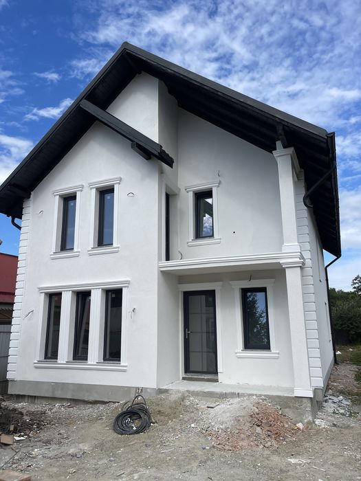 Vila ,casă noua cu 4 dormitoare Bacau, Serbanesti zona Calea Romanului Piazzetta 612 mp teren