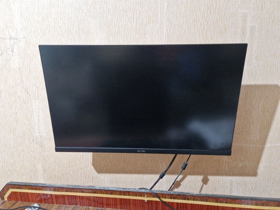 Pixel monitor 27