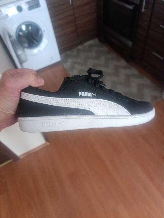 Обувки Puma номер 42