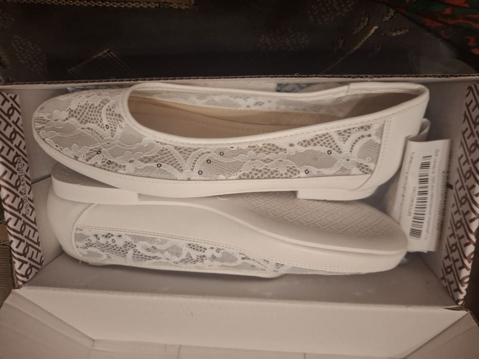 Продам летние балетки с паетками