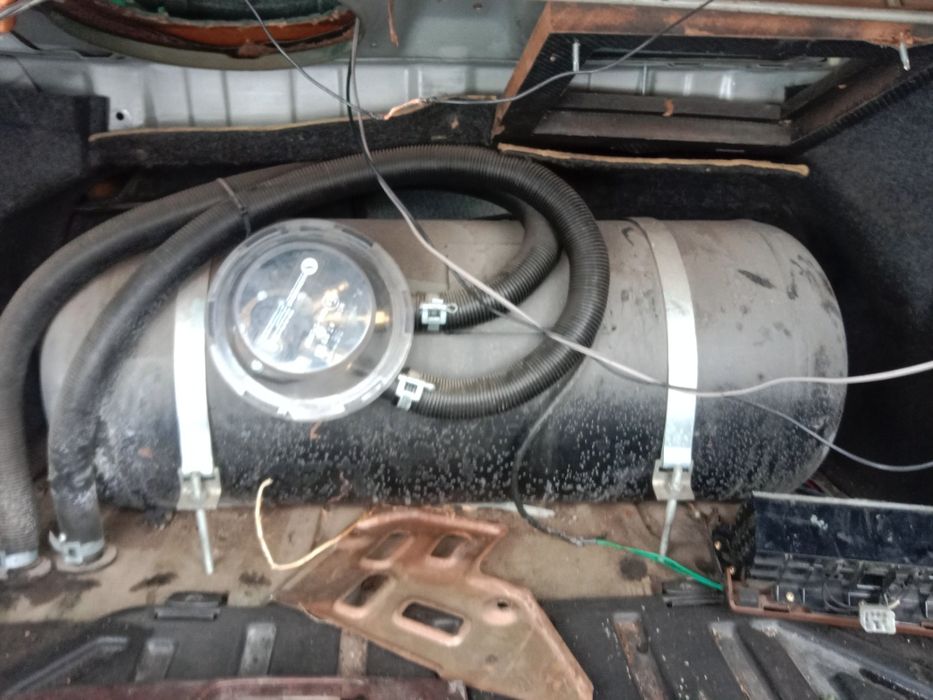 Продам газовый баллон авто