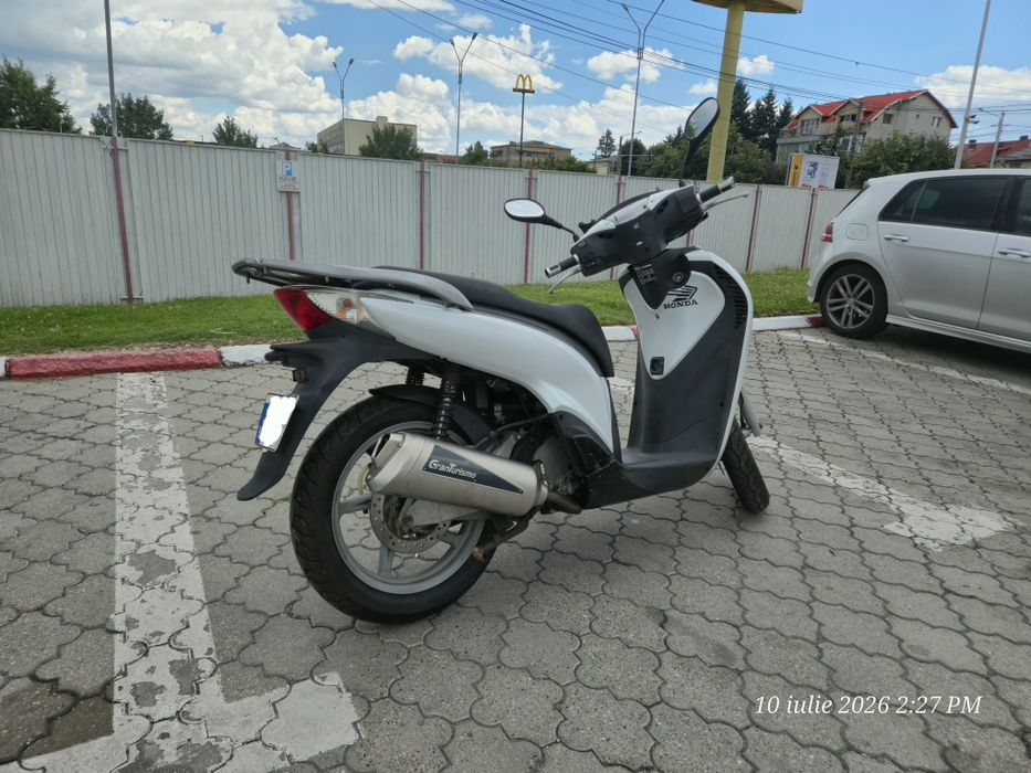 Vand Honda SH125 unic proprietar