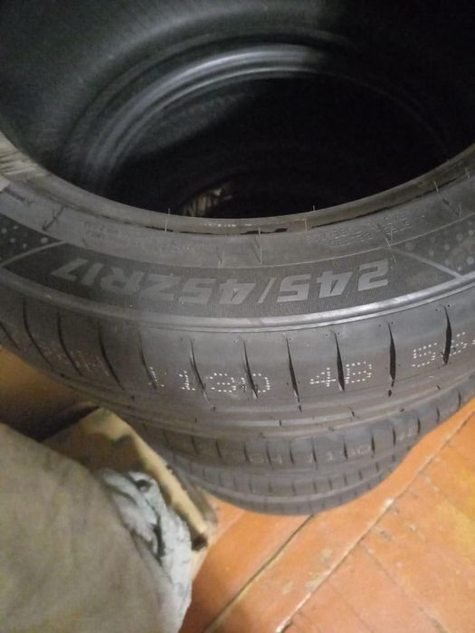 Продам резину 17 р