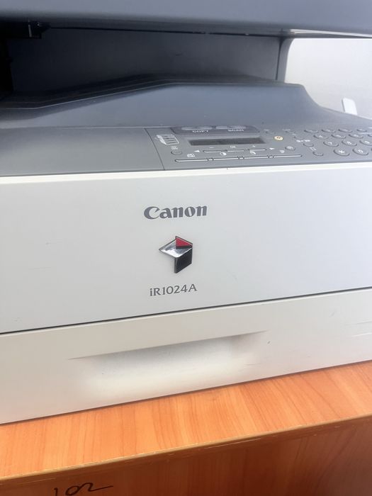 Продам 2 не работающих принтера на запчасти