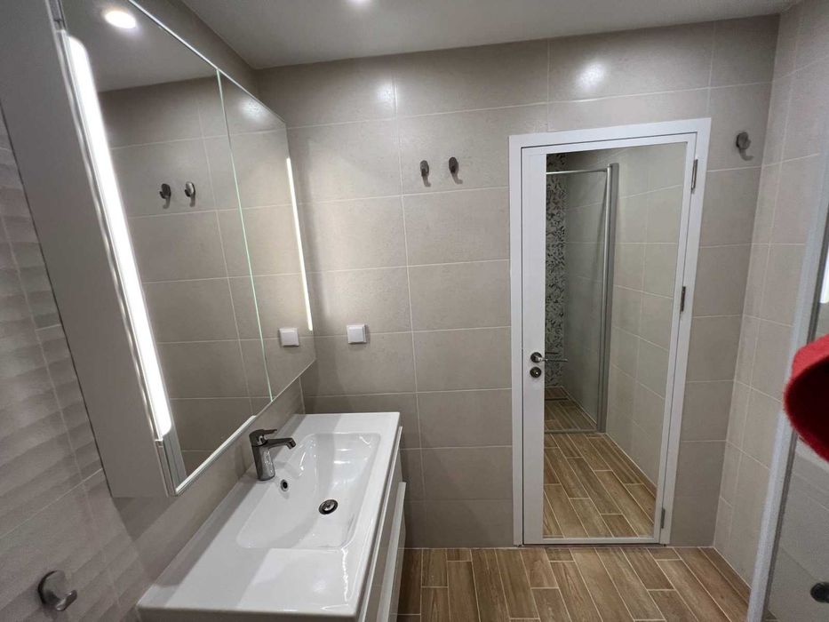 Дава се под наем Двустаен апартамент в София, Лозенец - 84 кв.м за 459 € - Снимка #9