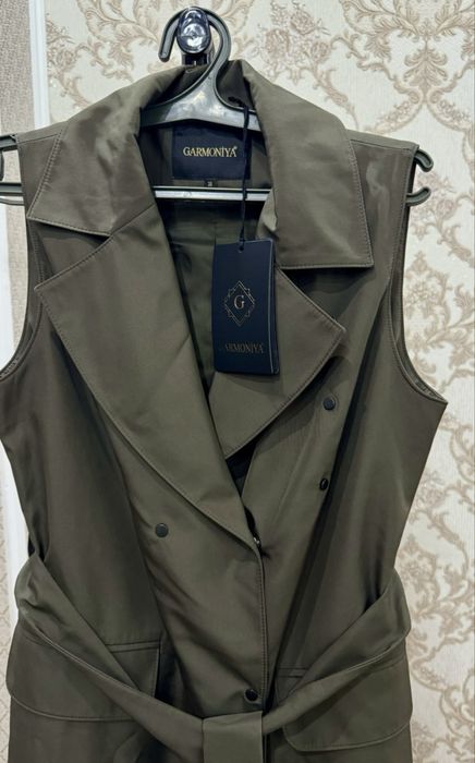 Тренч и жилет два в одном