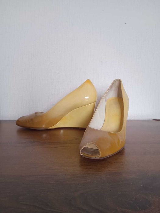 туфли открытые лаковые