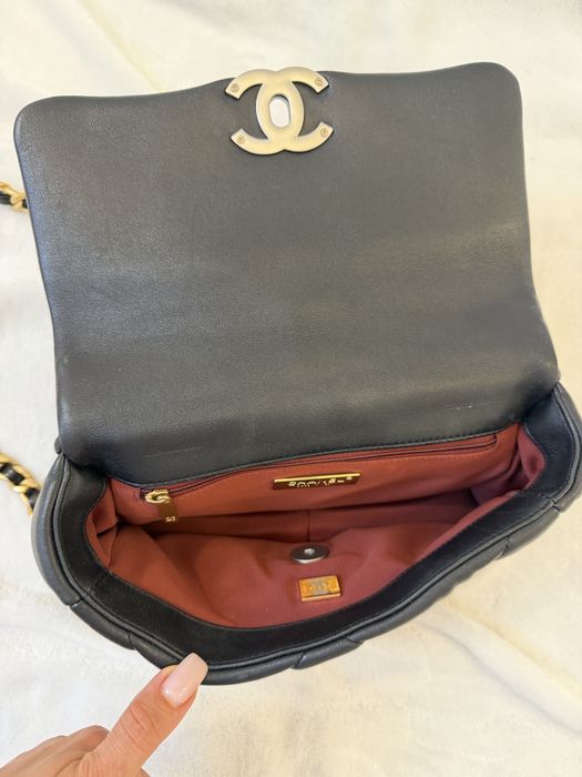 Geanta Chanel din piele