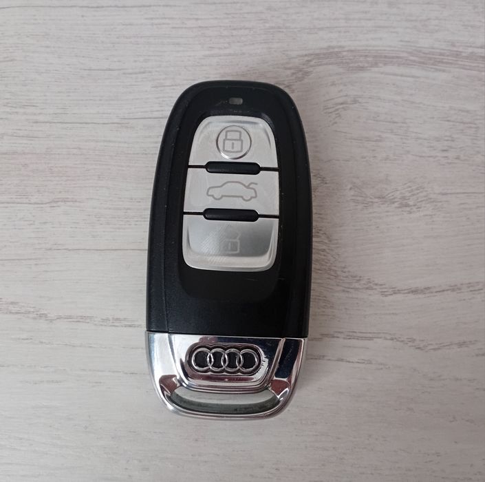Смарт ключ Audi A4 A5 A6 Q5