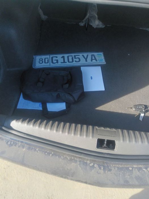 Cobalt 4-pozitsia yangi salondan chiqqan haydalmagan