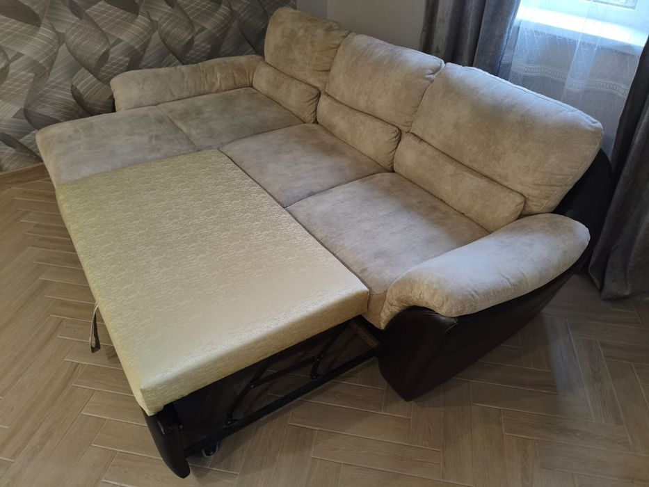 Продам диван угловой
