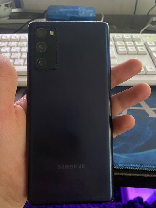Samsung s20 fe sotiladi