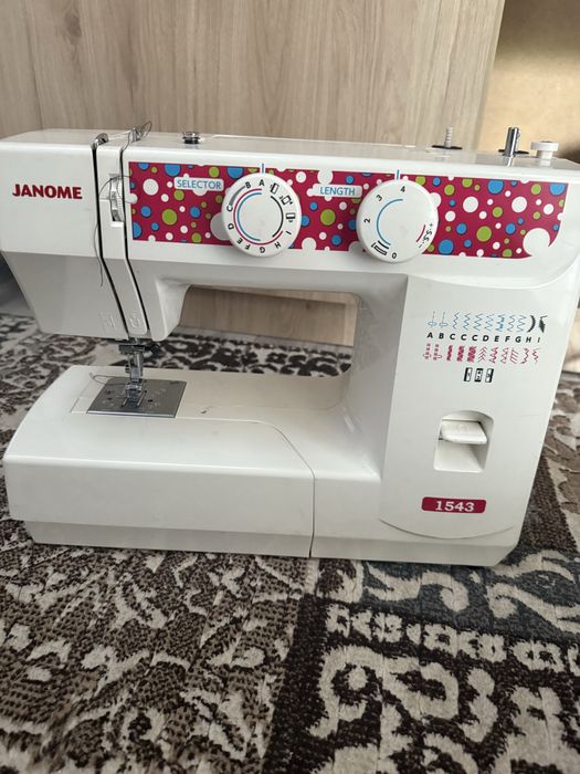 Швейная машинка Janome