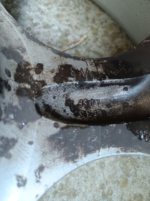 Vând jante aliaj R16