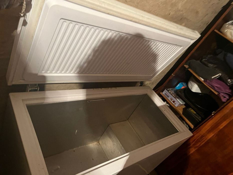 Морозильник Бирюса